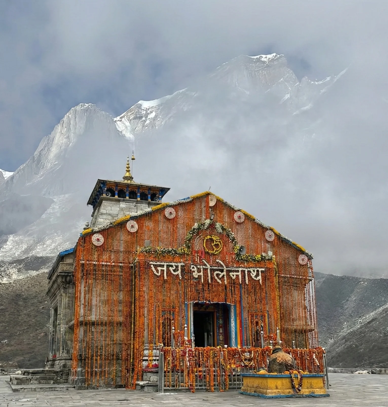 Kedarnath Temple, ancient Jyotirlinga shrine of Lord Shiva in the Himalayas